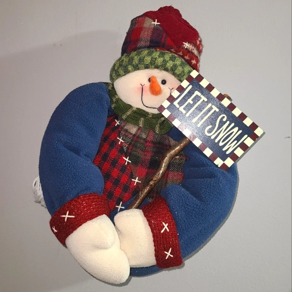 Snowman Plush wall decor Sign LET‎ IT SNOW
